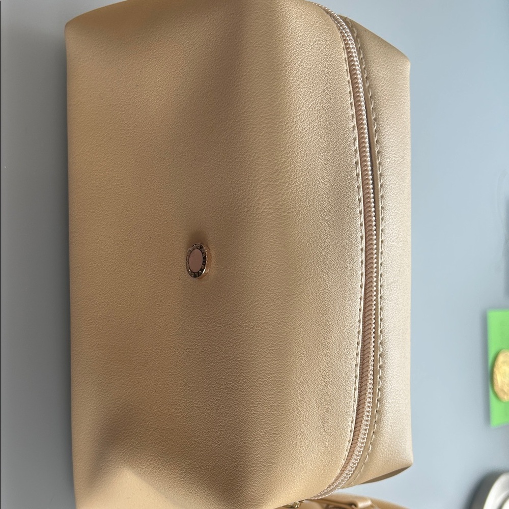 BVLGARI Elegant Gold Women's Bag